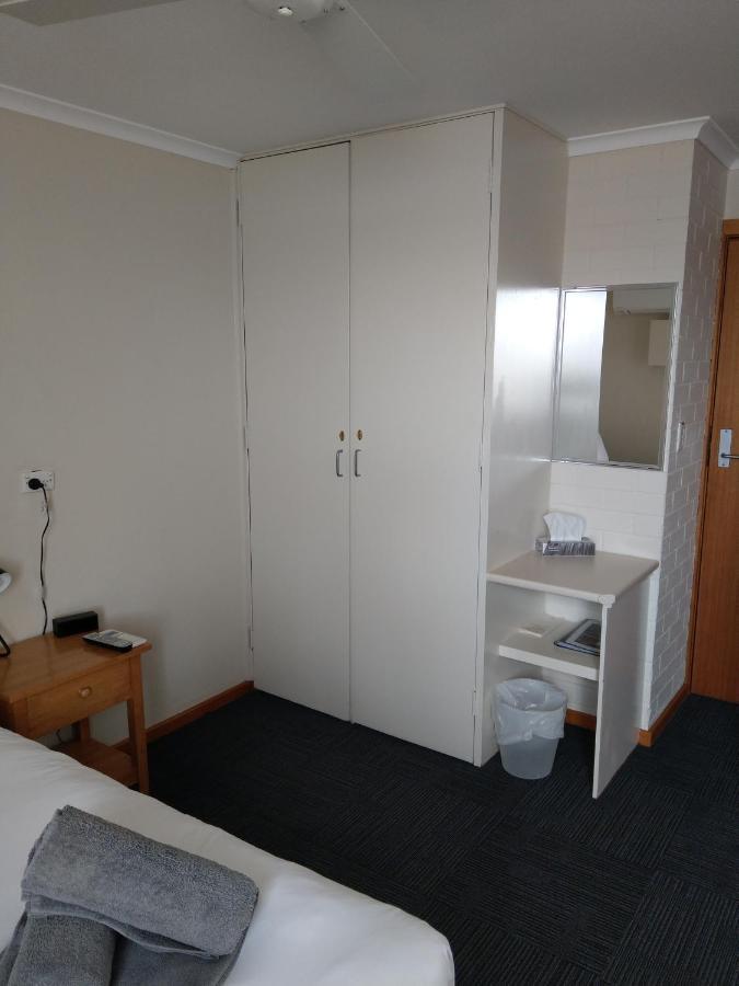 Henry'S Quirindi Hotel Екстериор снимка