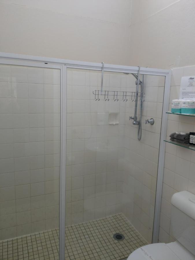 Henry'S Quirindi Hotel Екстериор снимка