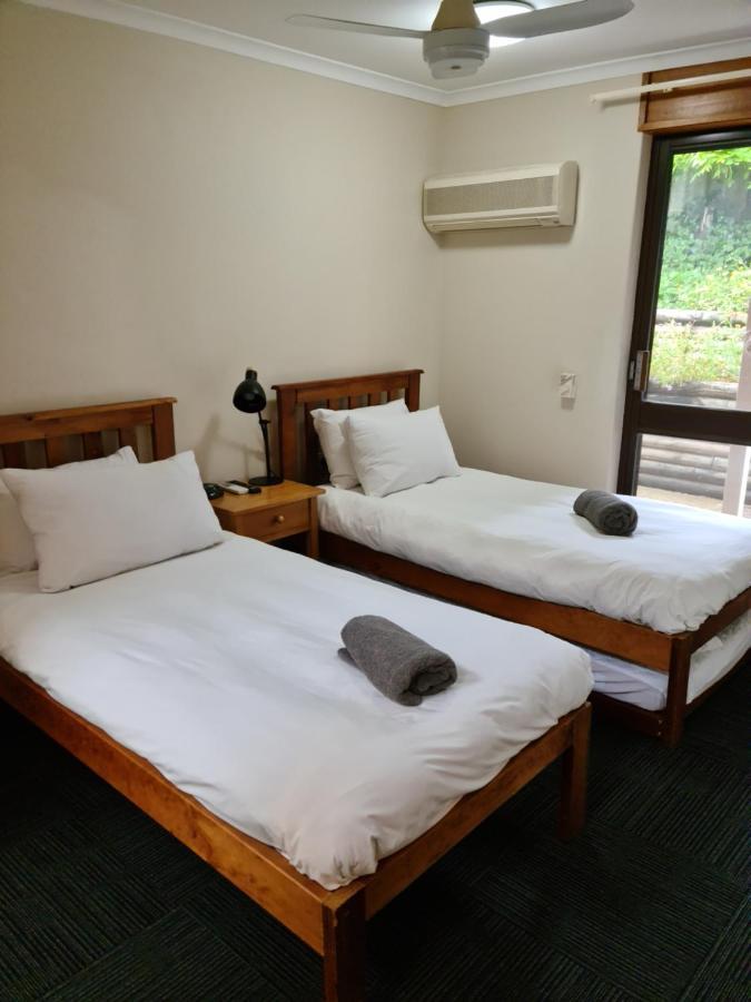Henry'S Quirindi Hotel Екстериор снимка