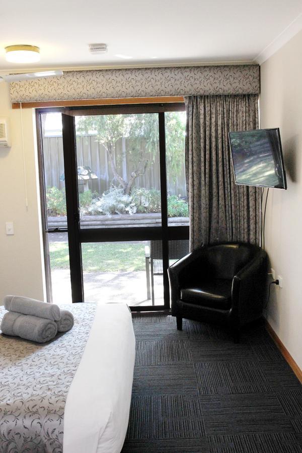Henry'S Quirindi Hotel Екстериор снимка
