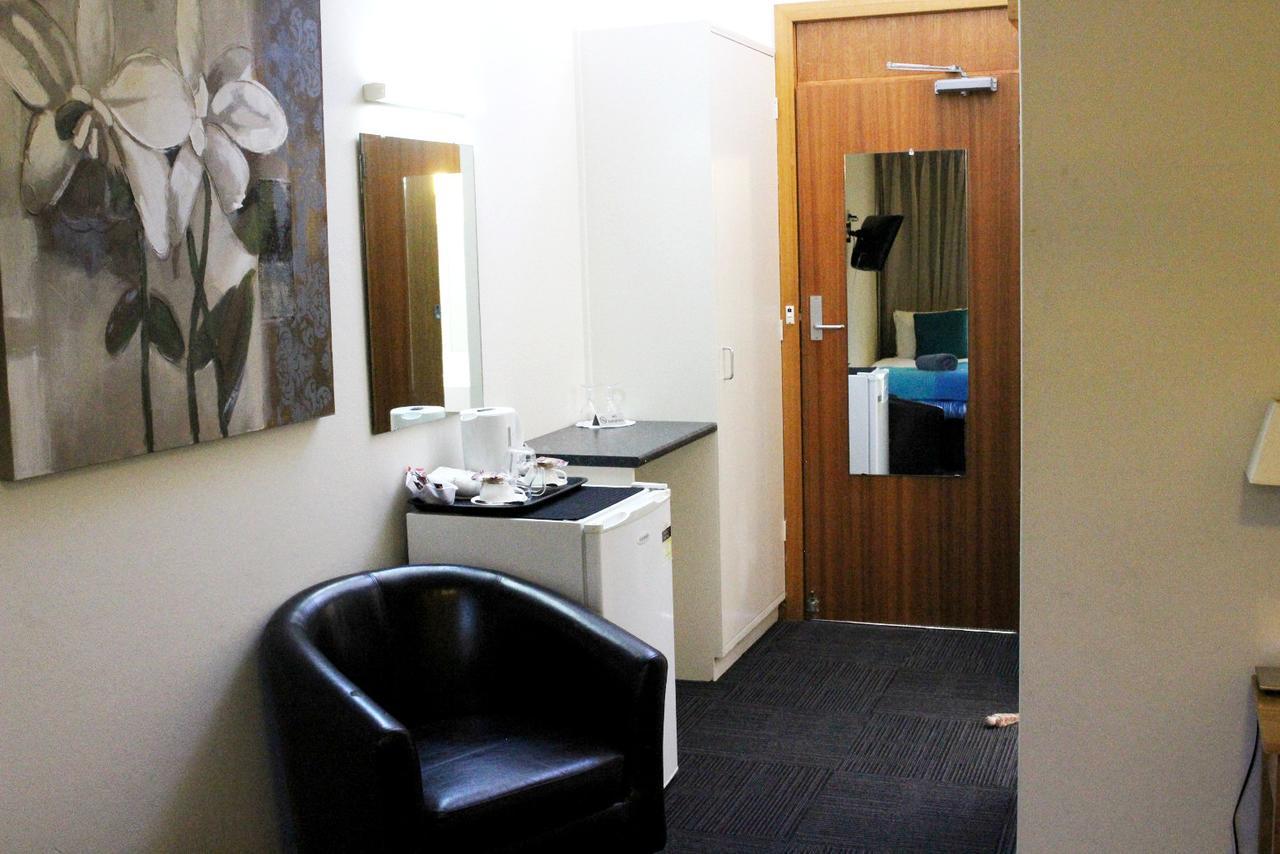 Henry'S Quirindi Hotel Екстериор снимка